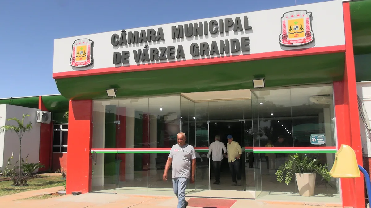 Wanderley Cerqueira vence disputa e é reeleito presidente da Câmara de VG