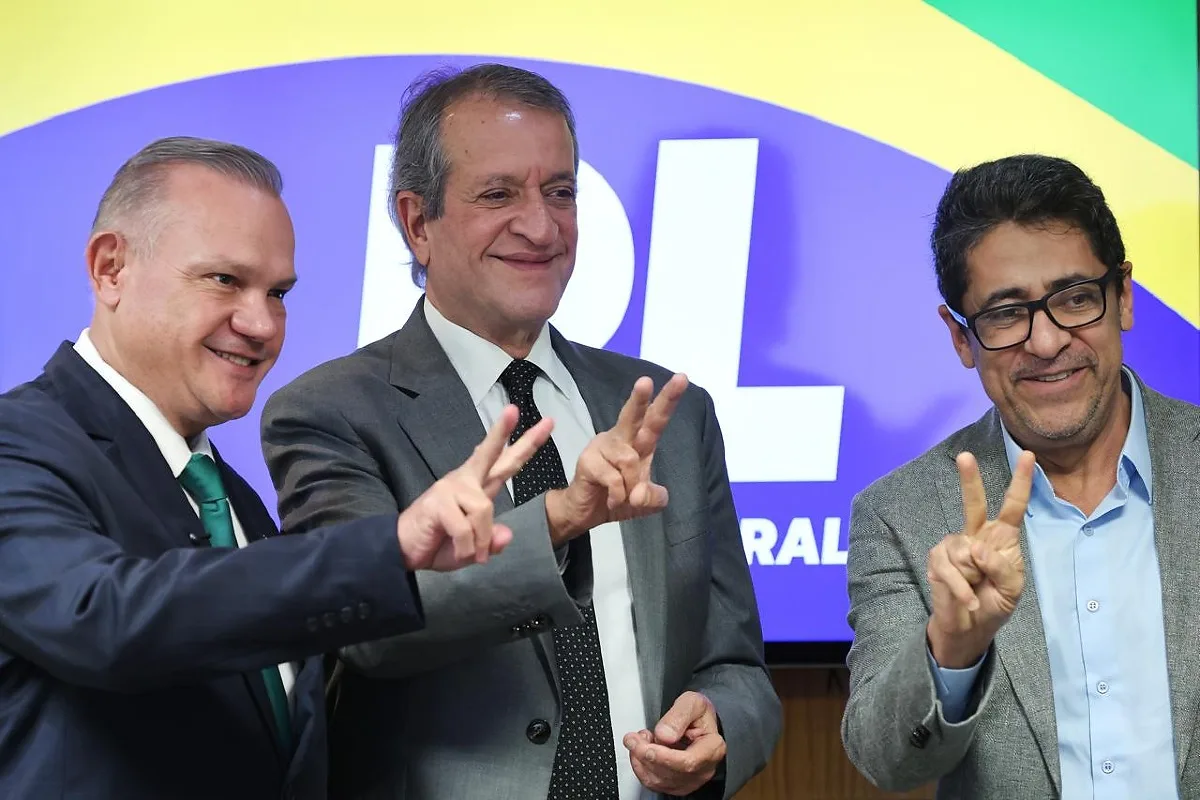 Wellington Fagundes, Valdemar da Costa Neto e Ananias Filho