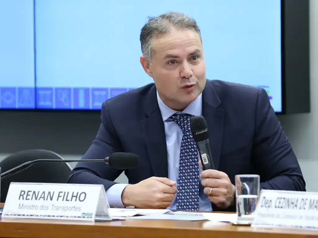 Ministério dos Transportes anuncia investimento de R$ 14 bilhões na BR-163 e destaca 'melhor fase' da malha federal