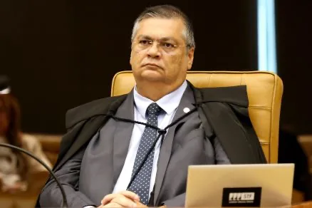Primeira Turma do STF mantém decisão de Flávio Dino e extingue aposentadoria compulsória como punição a magistrados