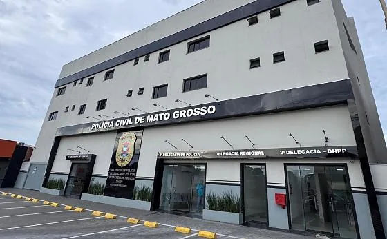 Idosa é presa em flagrante sob suspeita de matar companheiro de 79 anos a facadas em Cuiabá