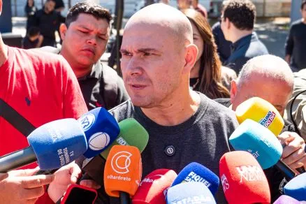 Abilio sai em defesa de Flávio Bolsonaro no 'Caso Vorcaro' e dispara: 'Eu faria'