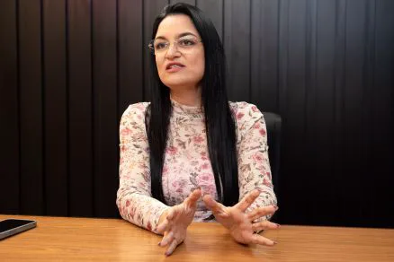 Samantha Iris critica vereadoras por resistência a Paula Calil e aponta contradição na pauta feminina