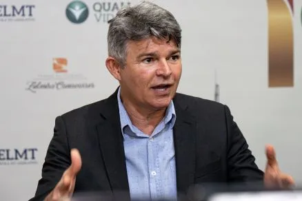 Medeiros chama Fávaro de 'traidor' e pede punição nas urnas em MT